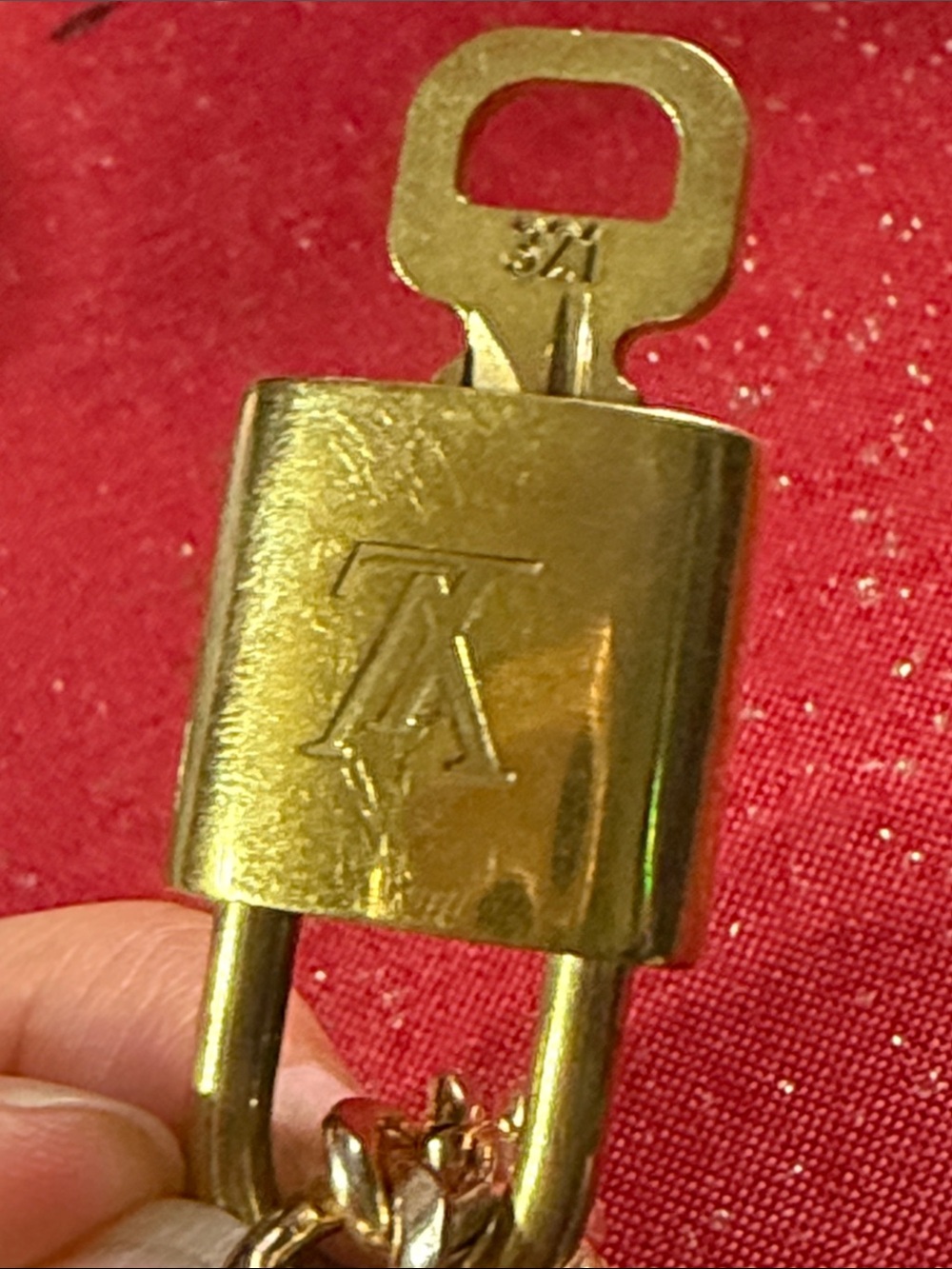 Louis Vuitton lock n key#321 with chain